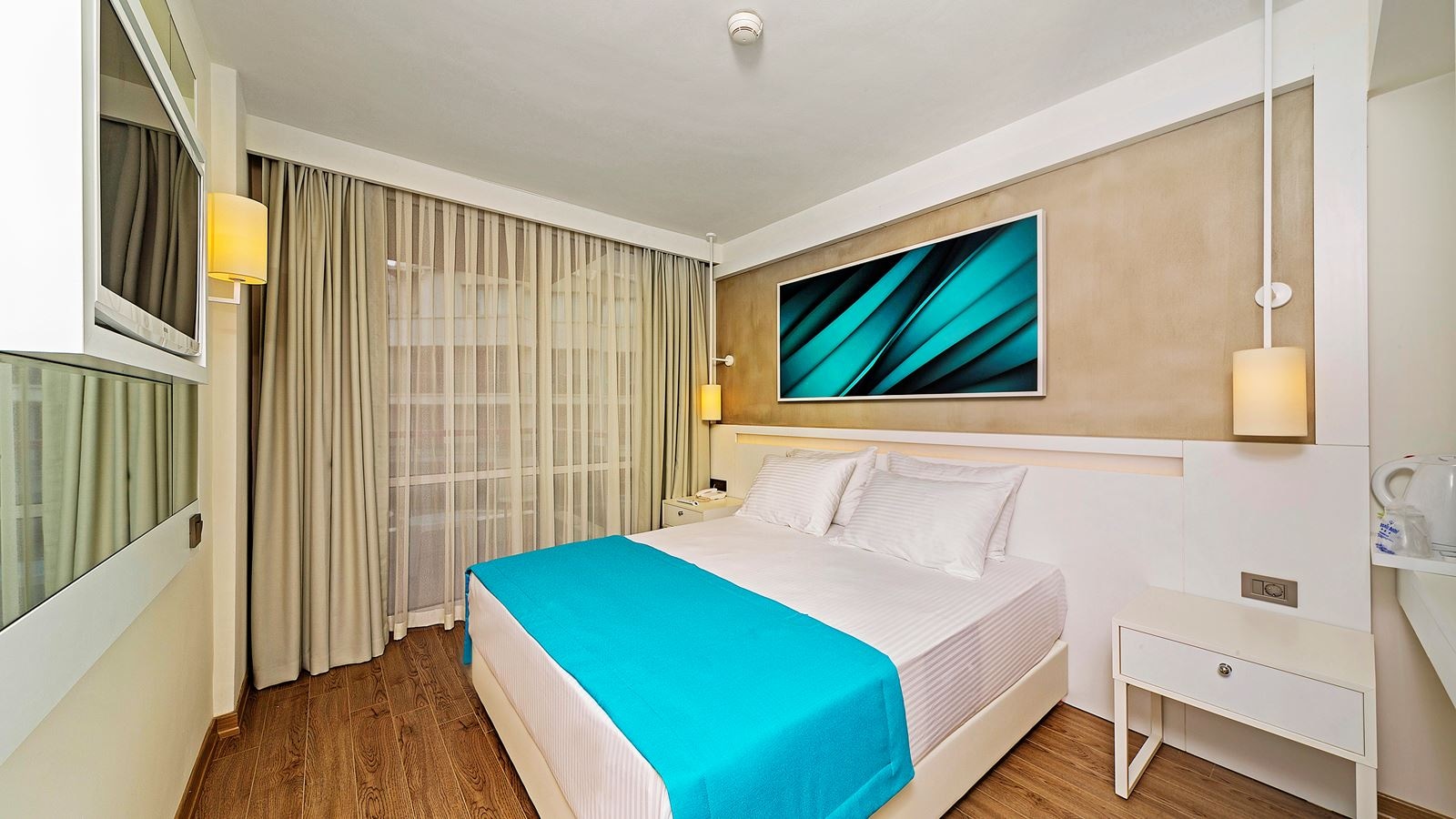 rooms-standard-room-land-view