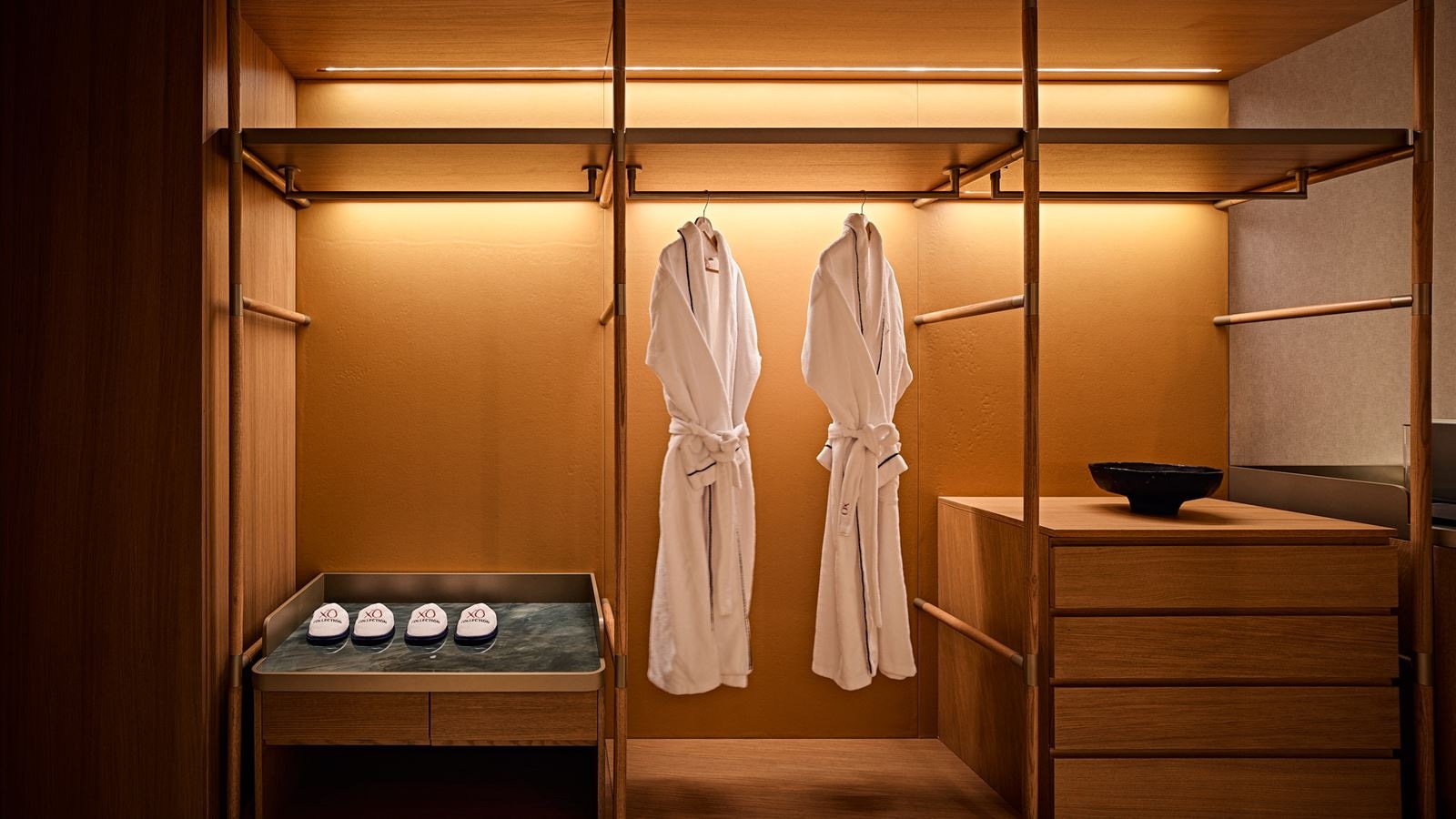 rooms-club-deluxe-sea-front-adult-zone