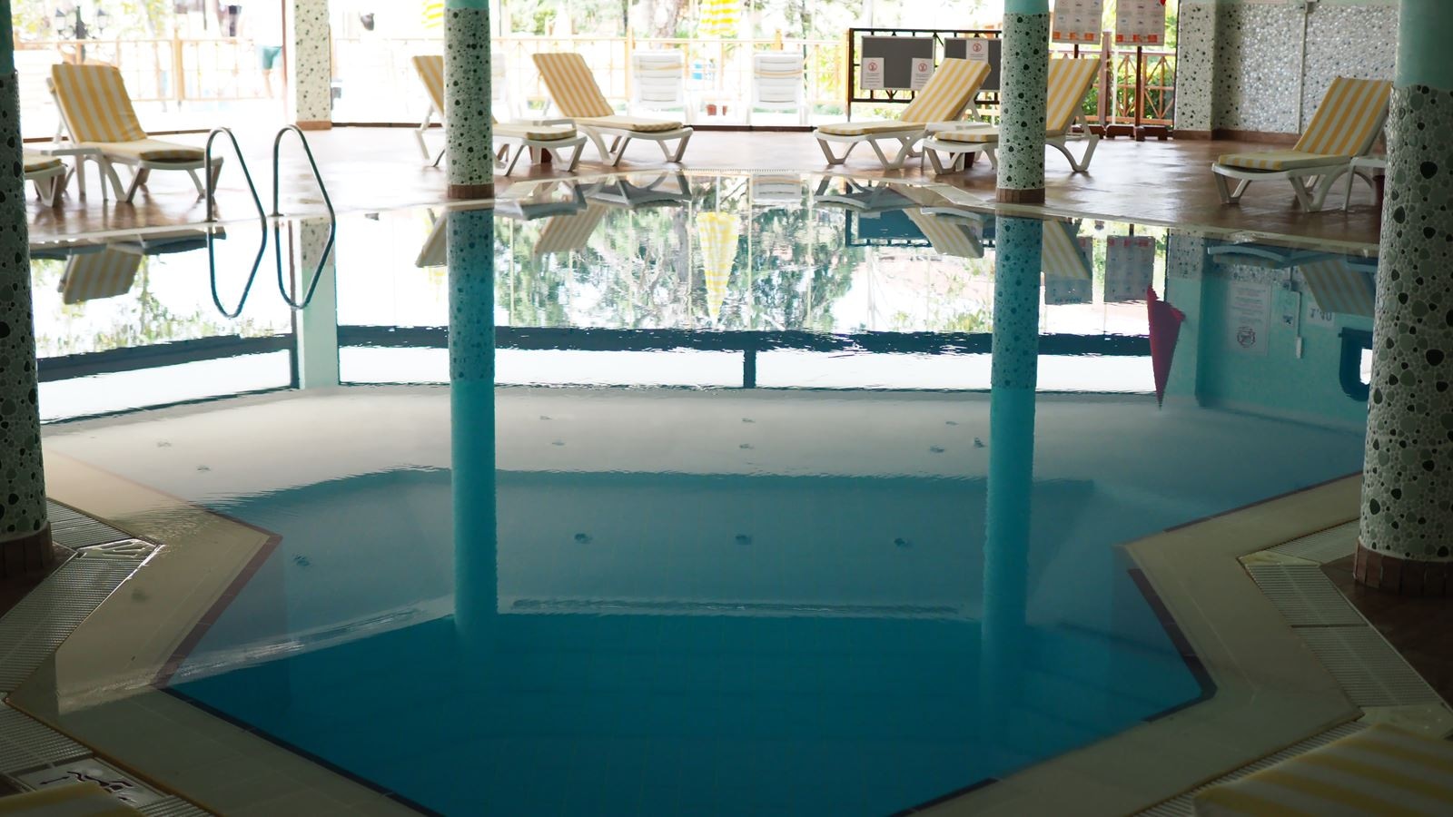 pools-indoor-pool