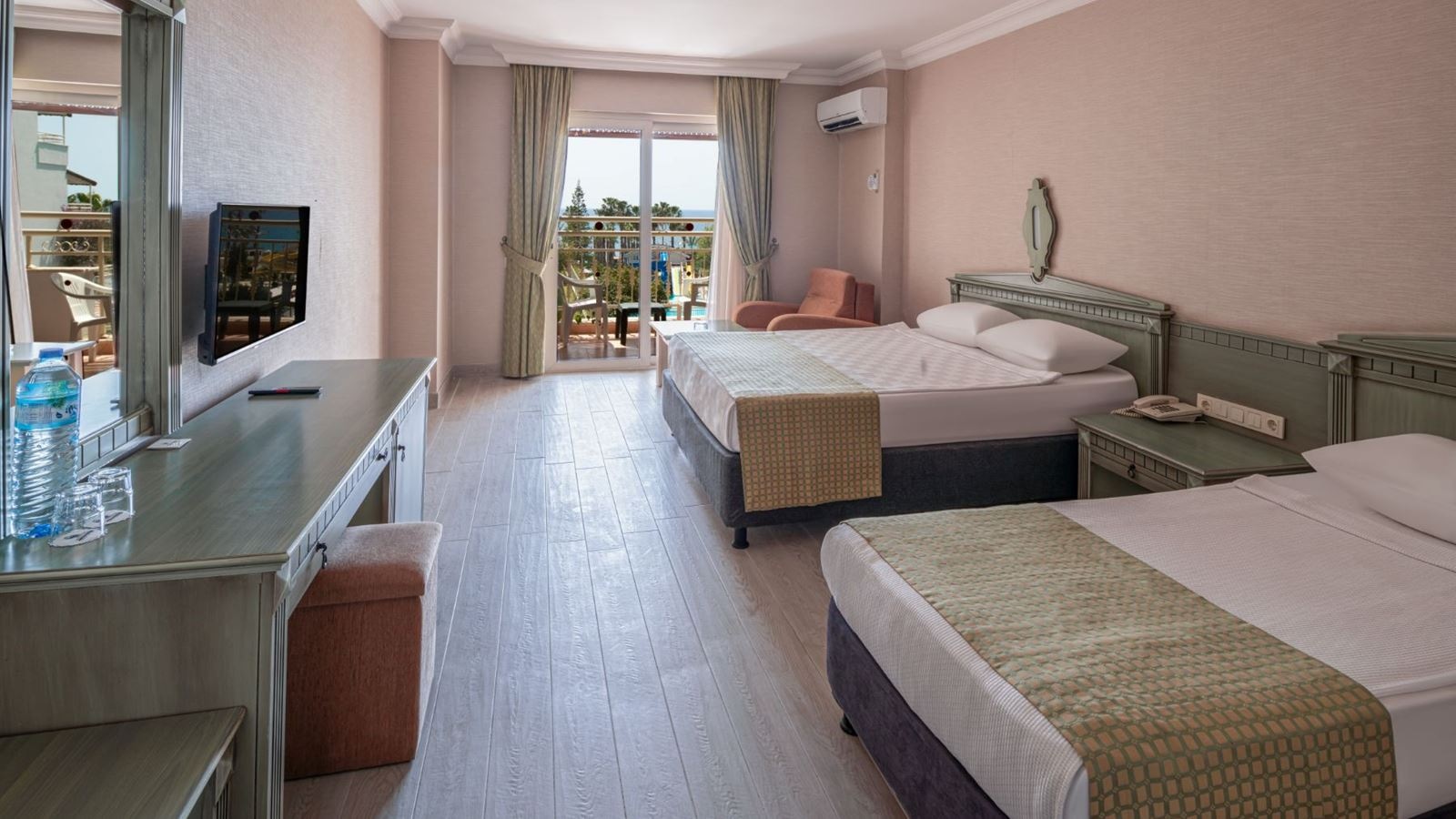 rooms-standard-room-sea-view