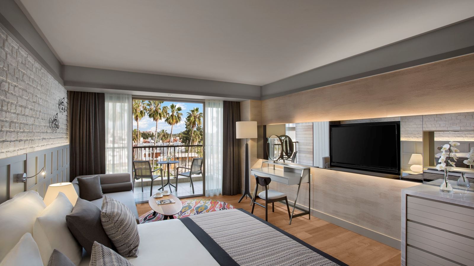 rooms-superior-room-side-sea-view