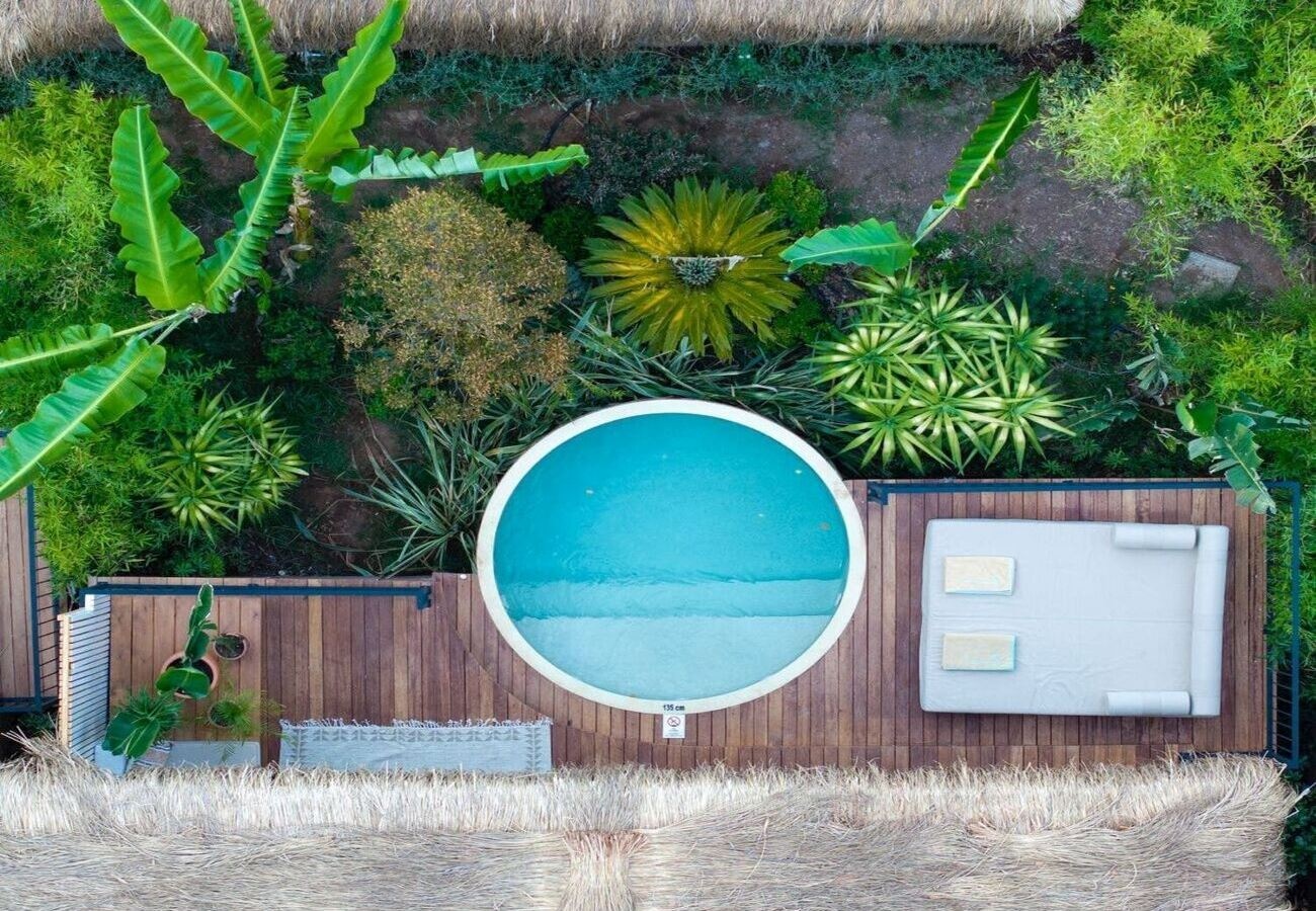 rooms-elegant-garden-tent