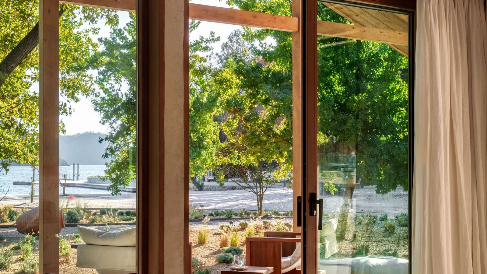 rooms-sea-view-cabana