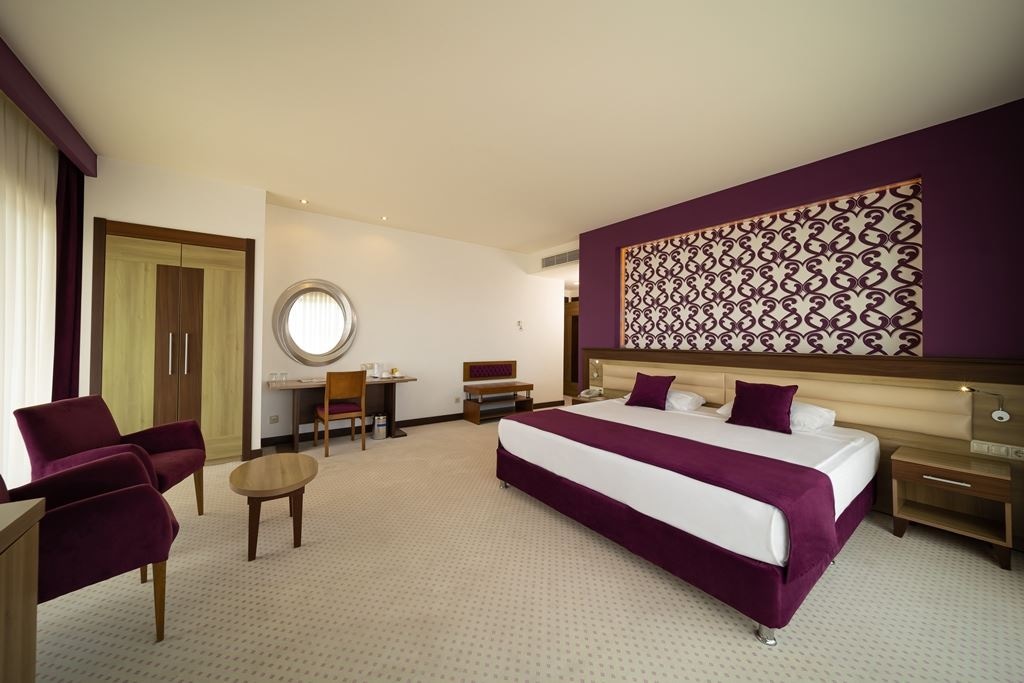 rooms-hotel-suite-room