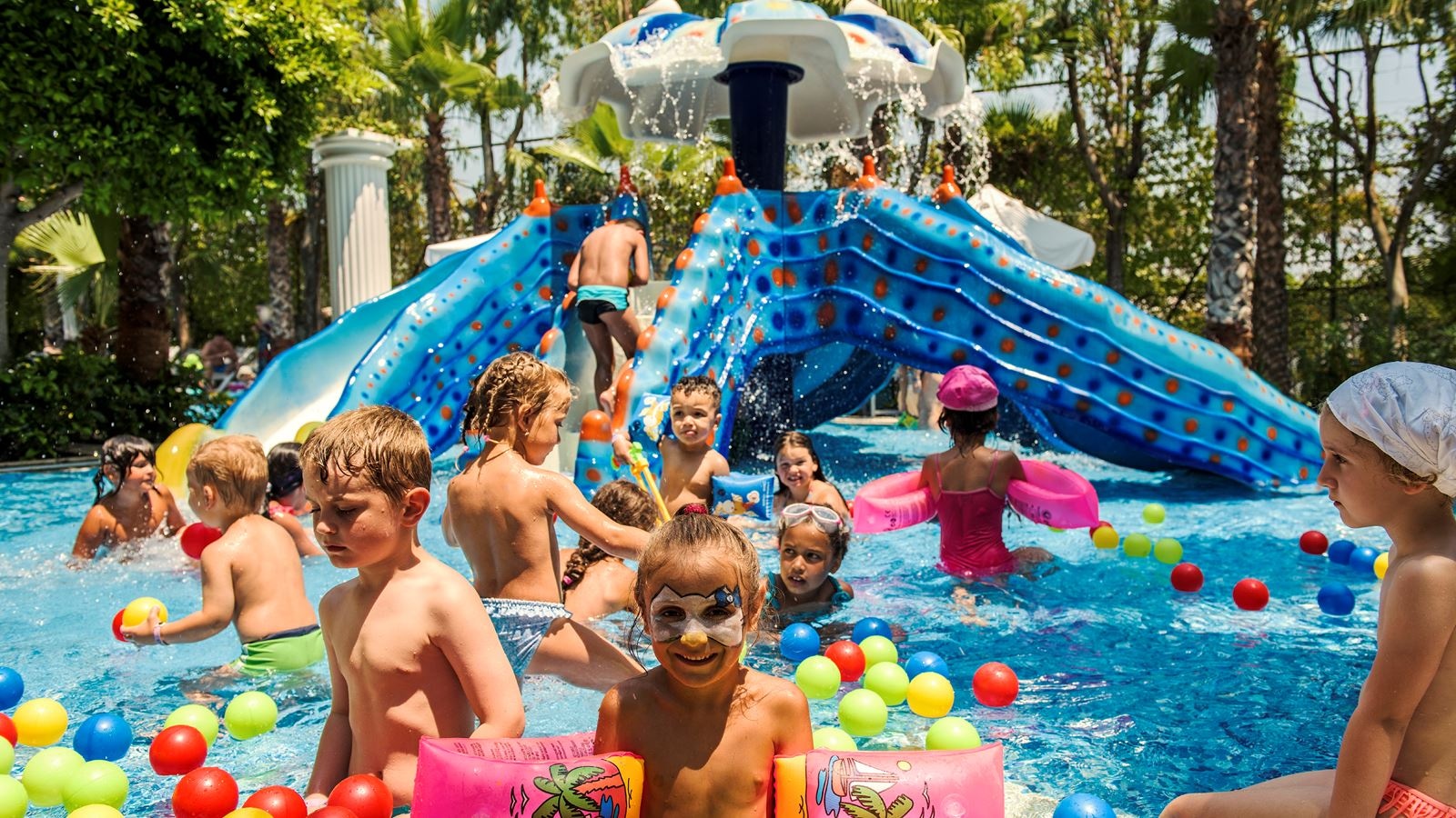 pools-outdoor-childrens-pool