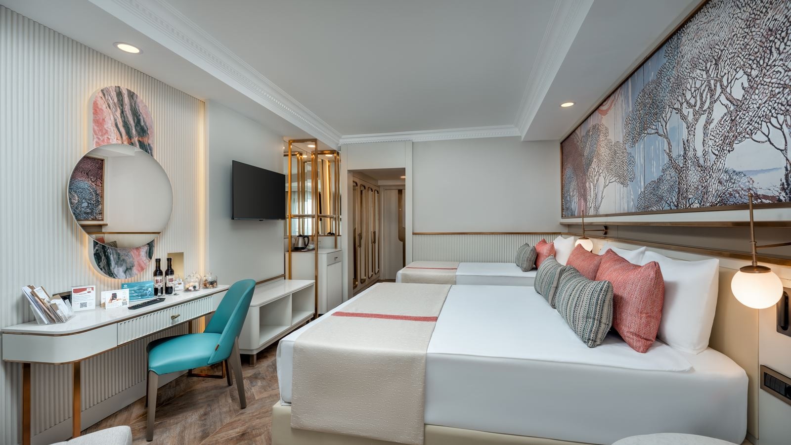 rooms-standard-room-sea-side-view-with-balcony