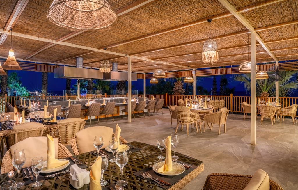 restaurants-the-teppanyaki-terrace-restaurant