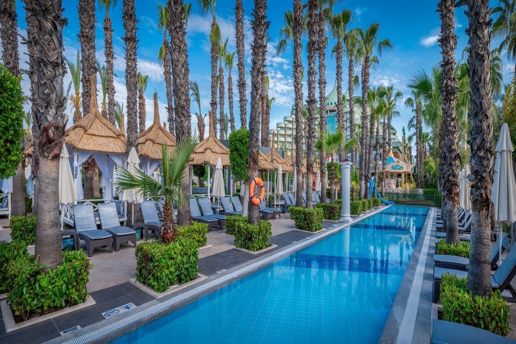 pools-outdoor-childrens-pool