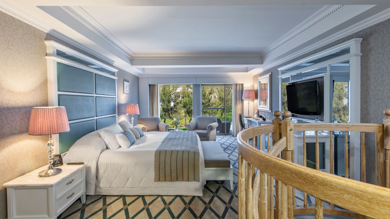 rooms-family-dublex-suite-garden-view