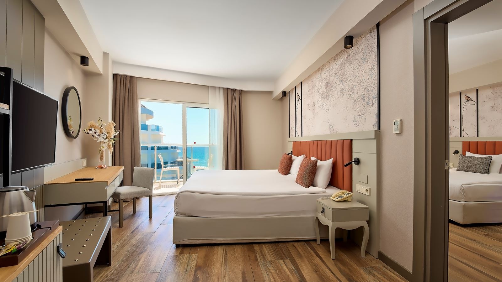 rooms-family-sea-view-room