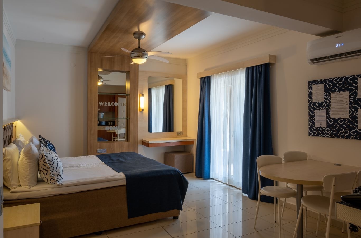 rooms-coral-room-2+2