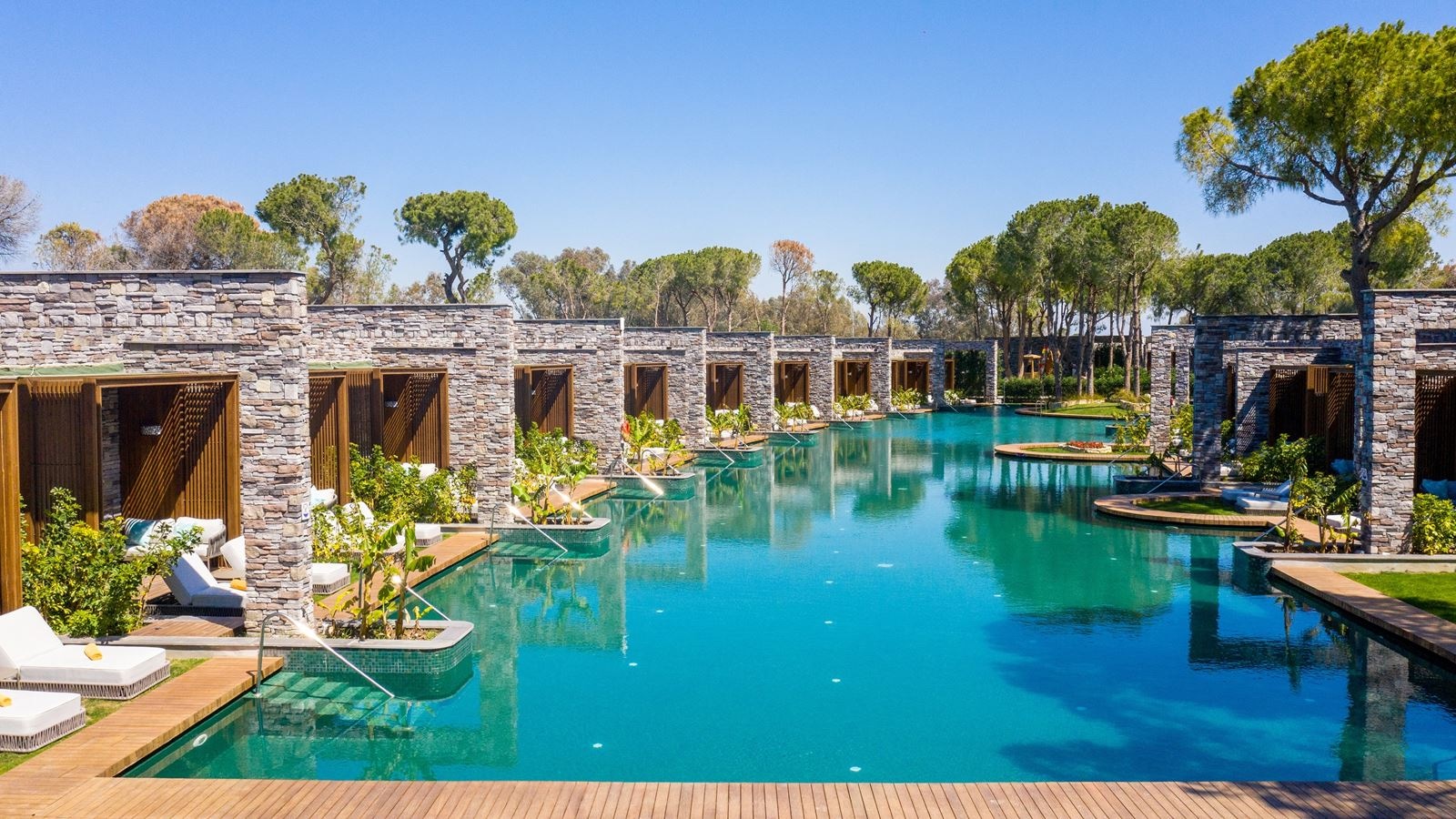 rooms-luxury-lagoon-suite