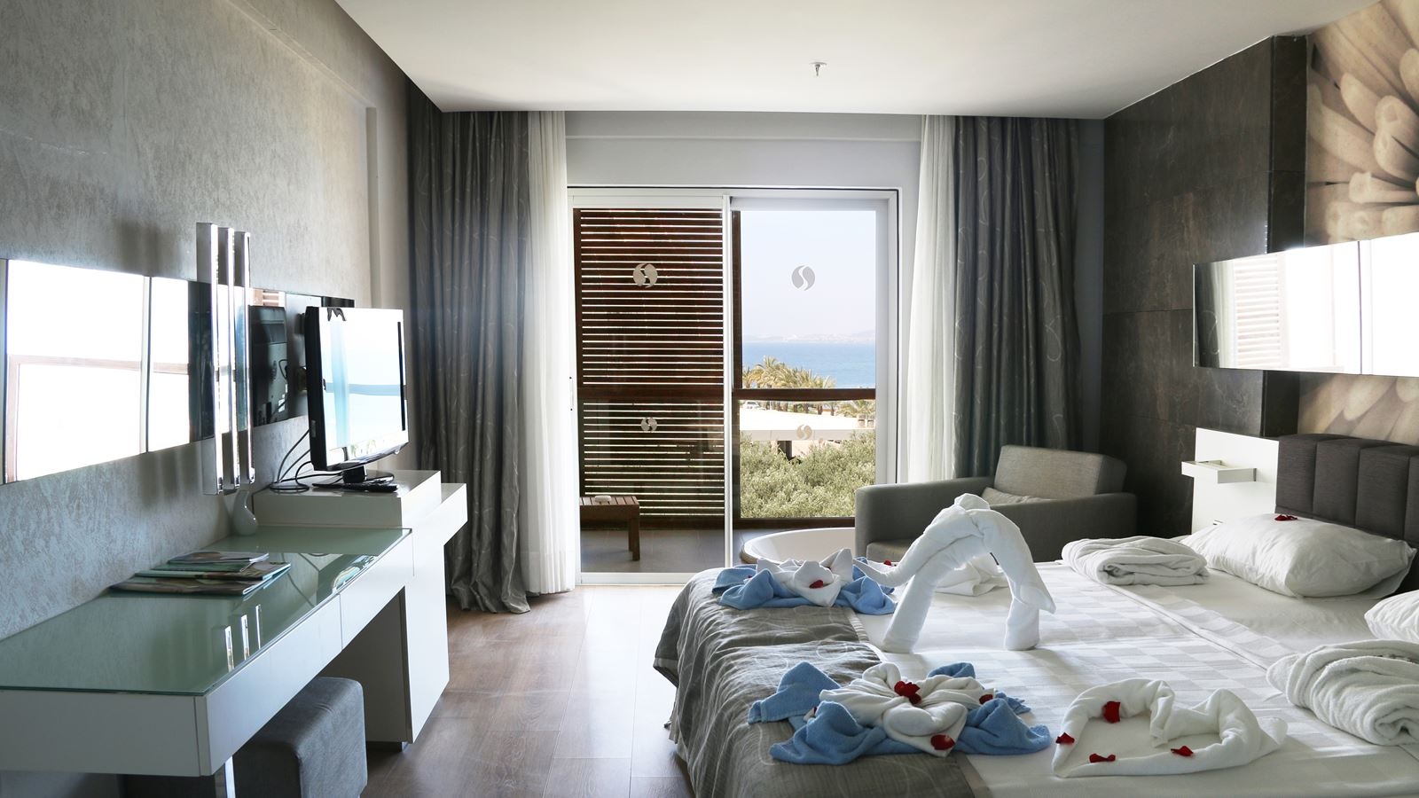 rooms-superior-standard-with-jakuzzi