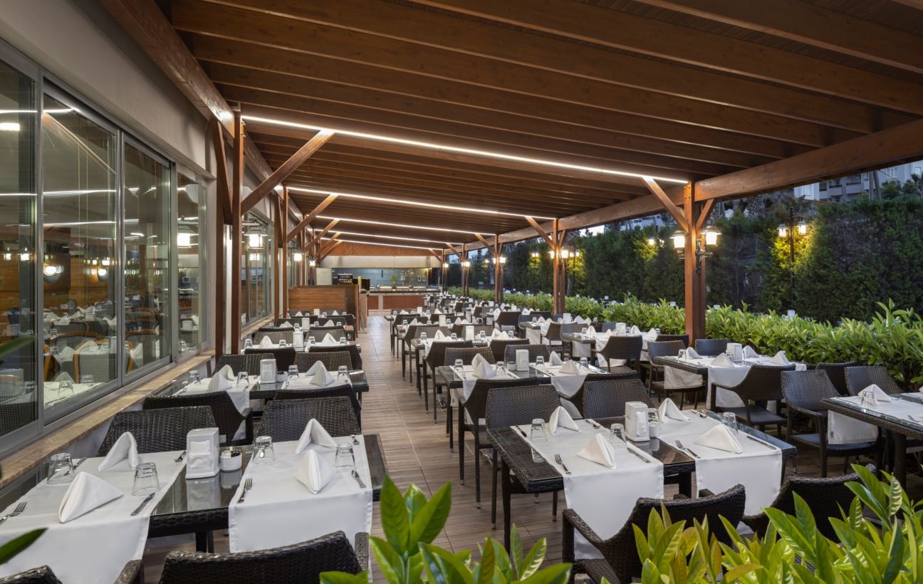 restaurants-delizia-main-restaurant