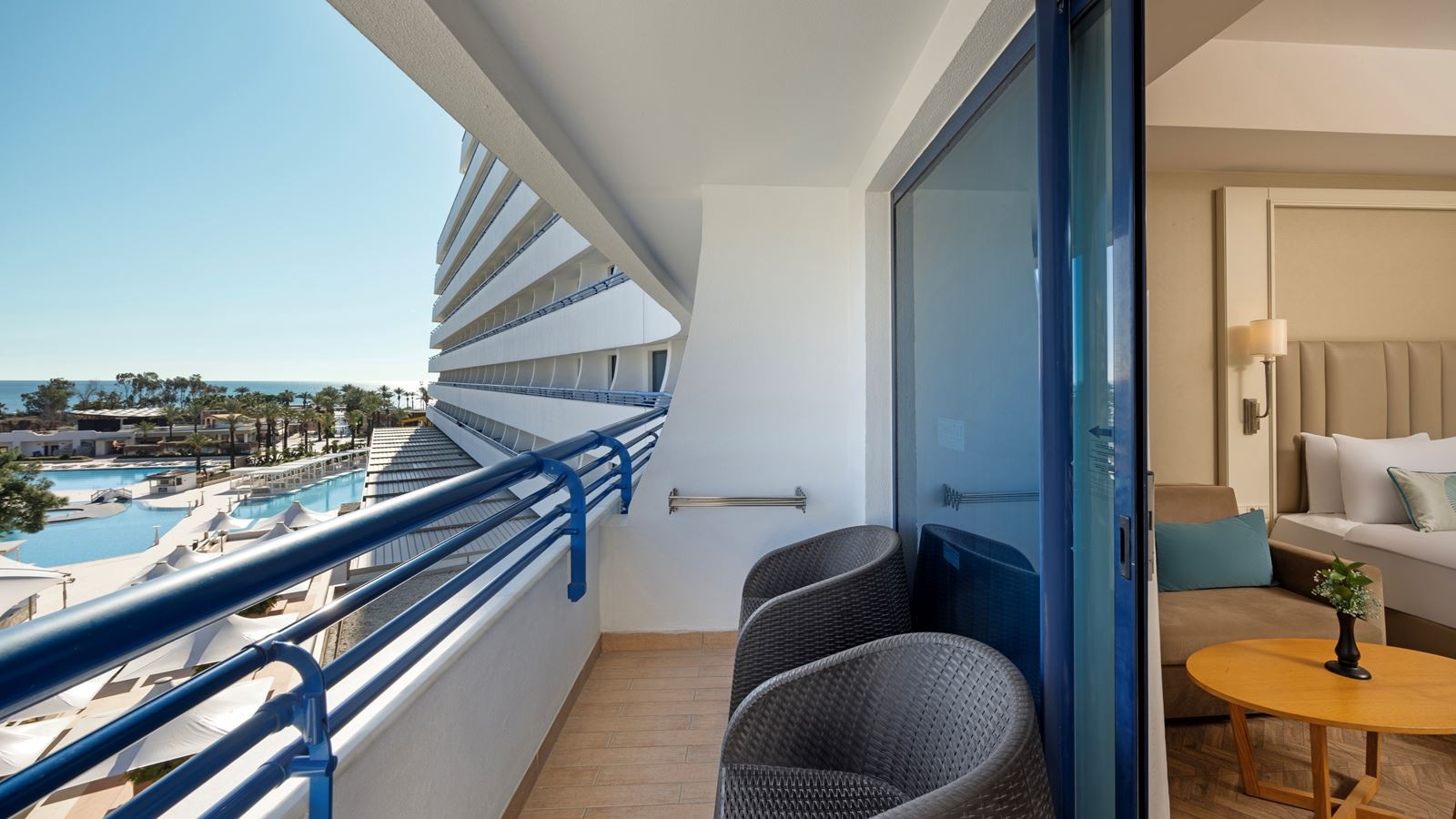 rooms-standard-room-side-sea-view-with-balcony