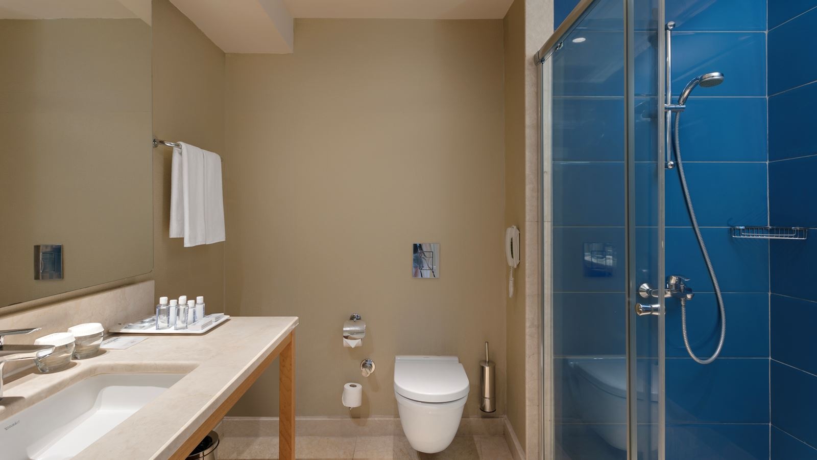 rooms-anex-standart-pool-room