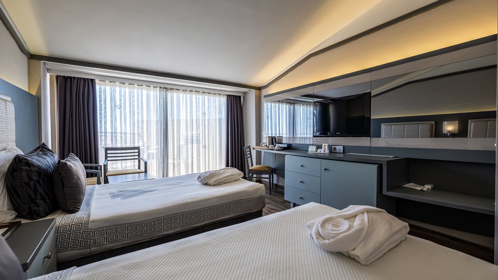rooms-suite-room