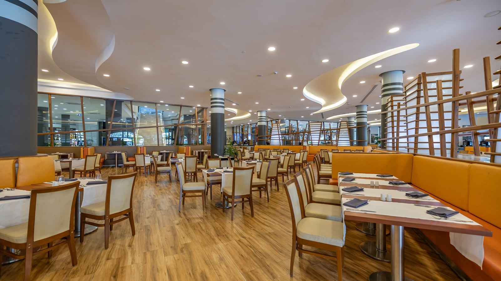 restaurants-main-restaurant