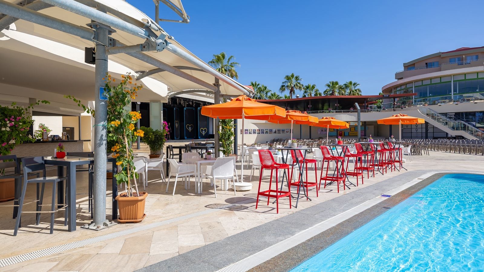 bars-aquarids-pool-bar