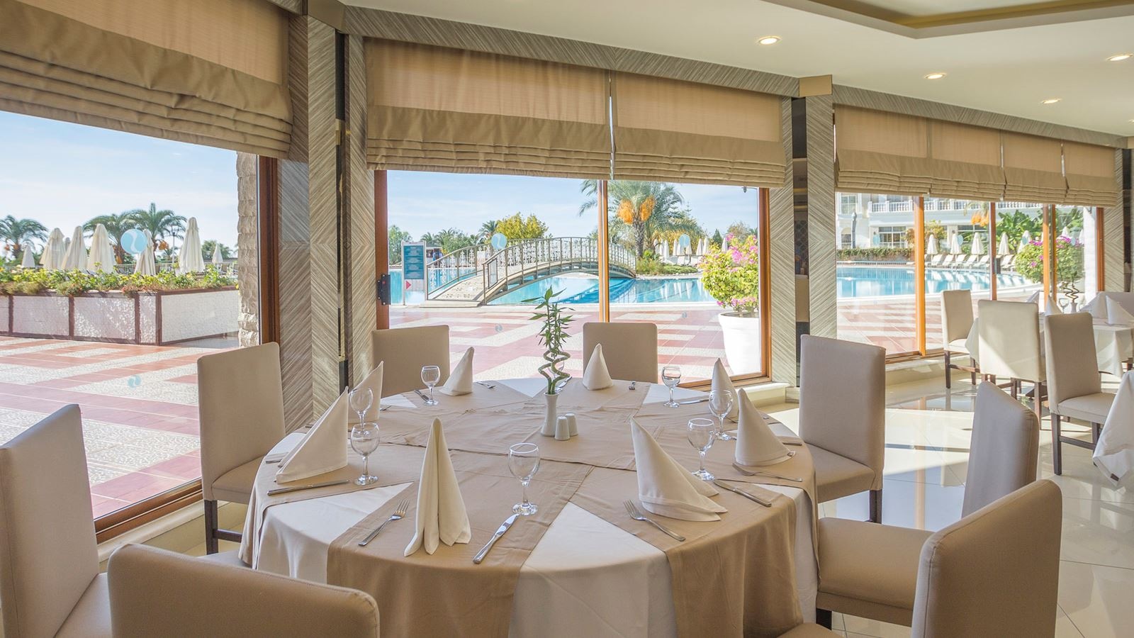 restaurants-likya-main-restaurant