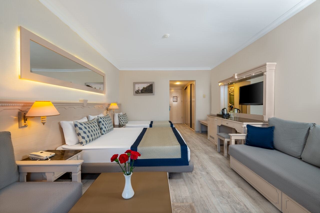 rooms-hotel-standard-room-land-view