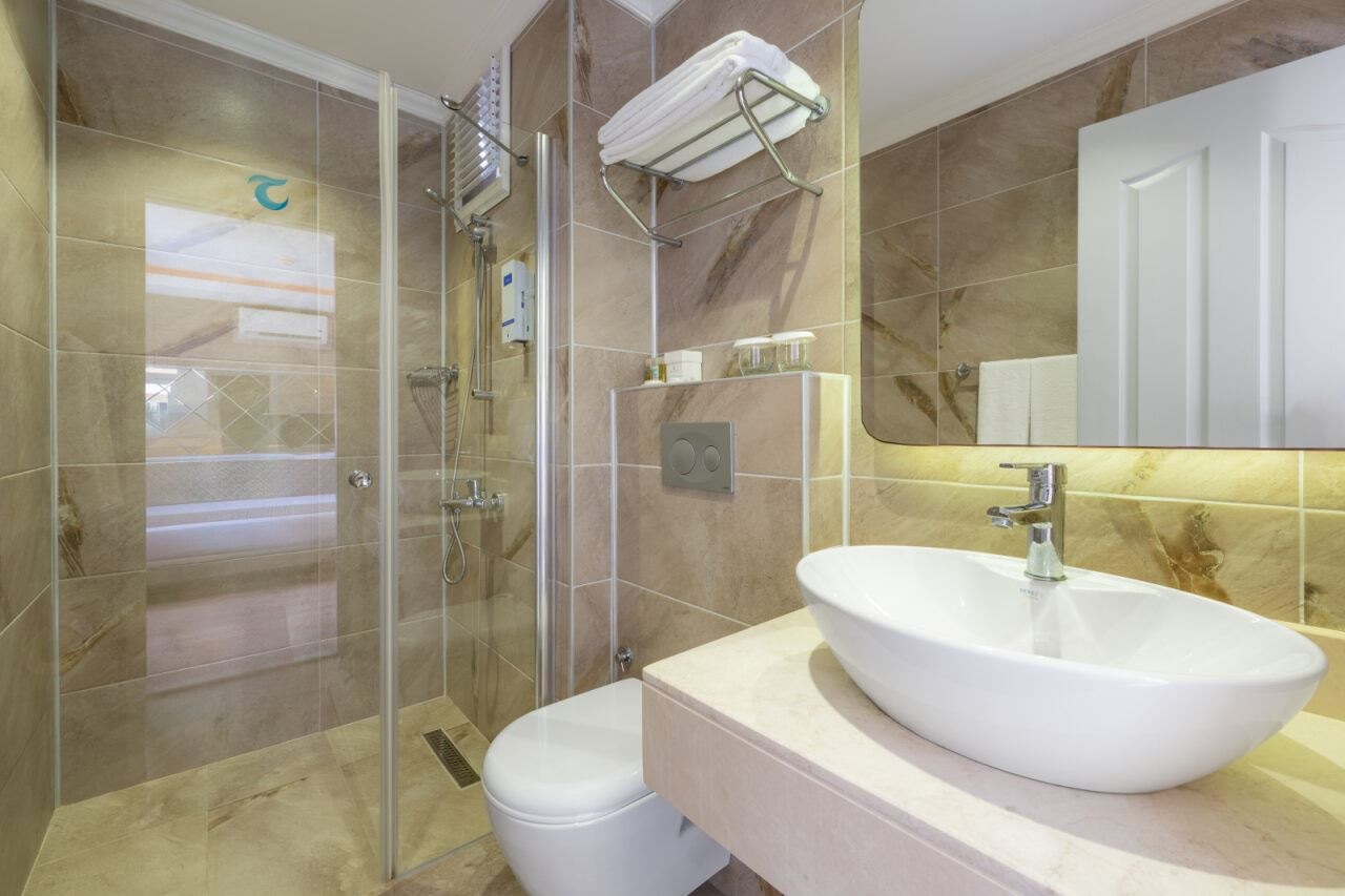 rooms-park-villa-family-room-3