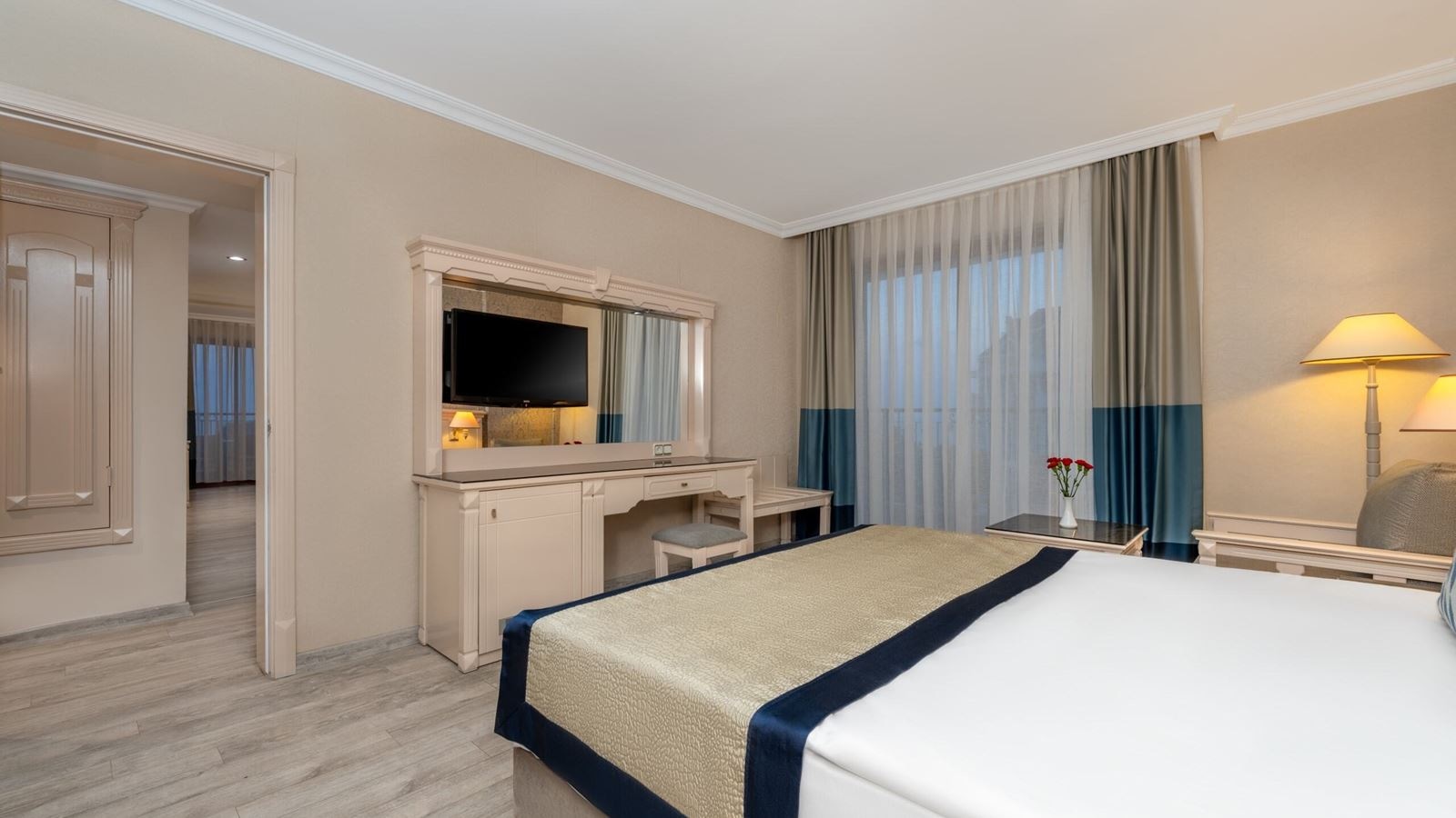 rooms-hotel-senior-suite
