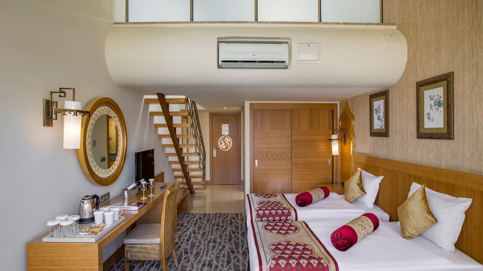 rooms-duplex-family-room