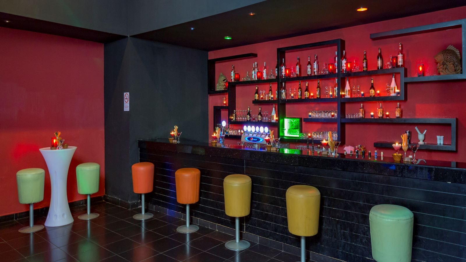 bars-mezzanotte-disco