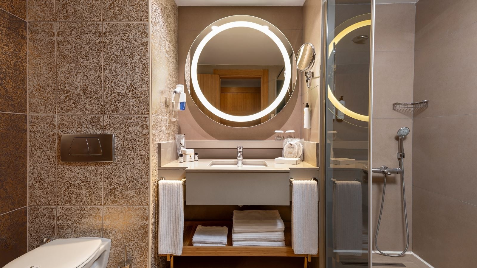 rooms-superior-standard-room