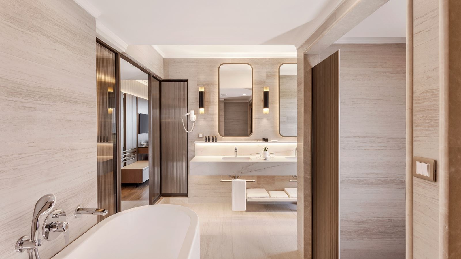 rooms-deluxe-amor-suite