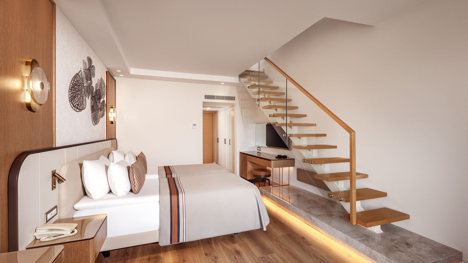 rooms-deluxe-dublex-suite