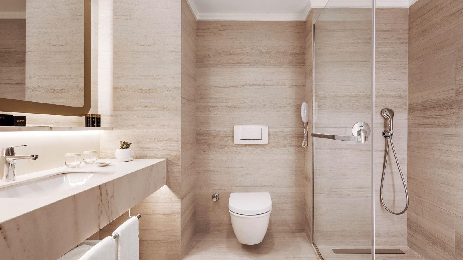 rooms-deluxe--side-sea-view