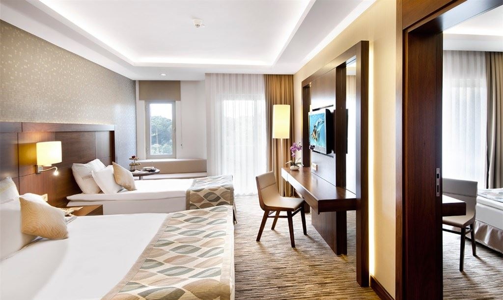 rooms-family-room-2-bedrooms