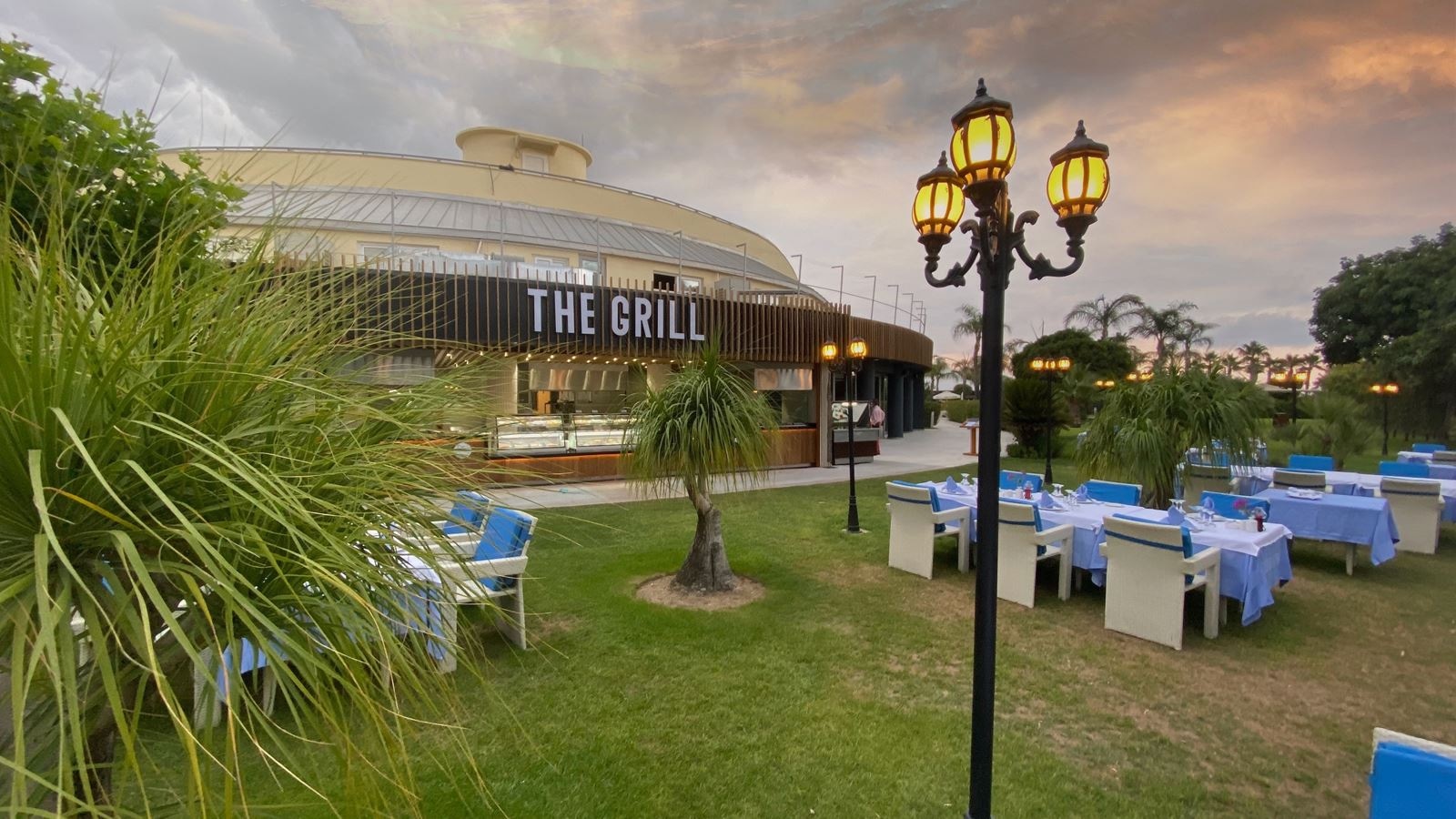 restaurants-the-grill