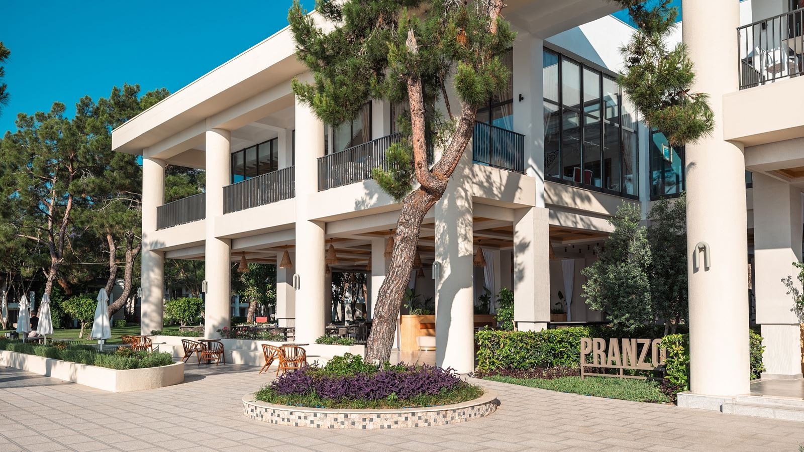 restaurants-pronzo-snack-restaurant