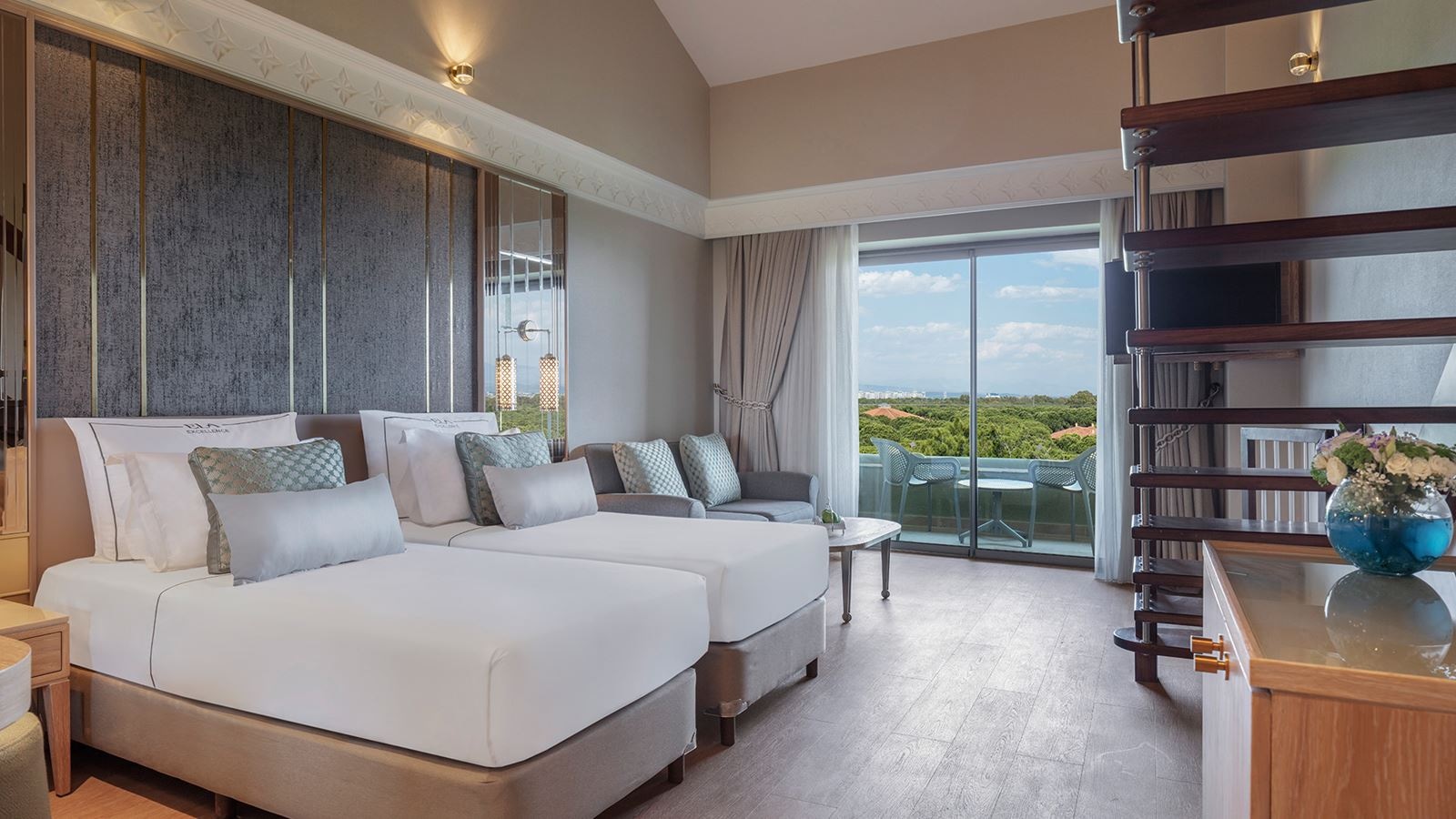 rooms-family-dublex-forest-view