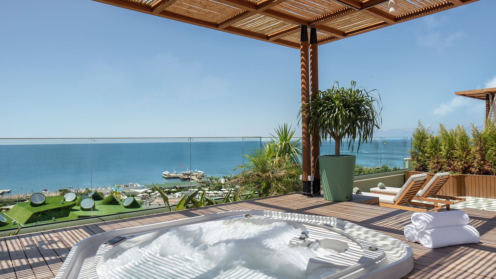 rooms-premier-roof-top-suite