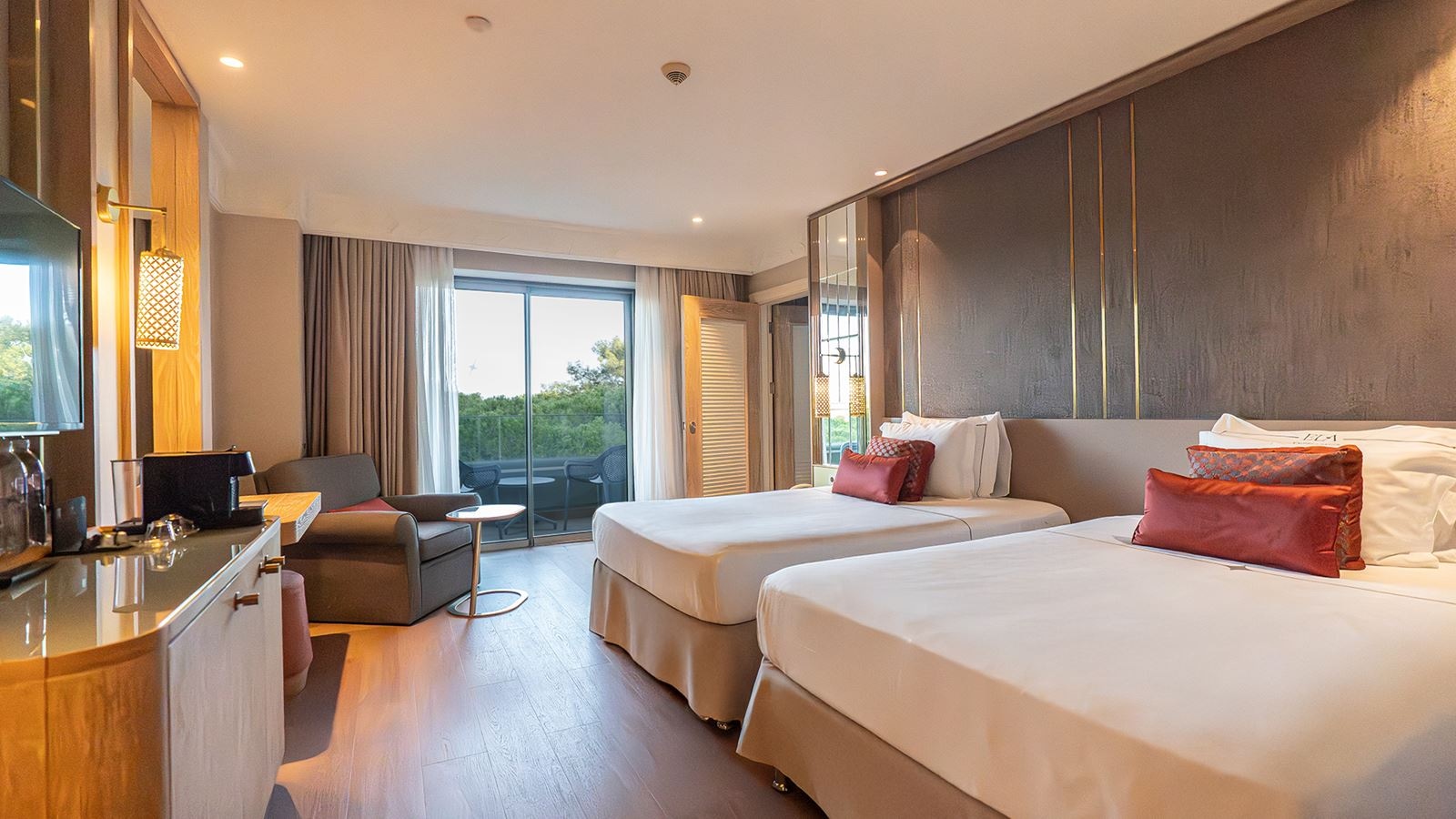 rooms-family-connection-room