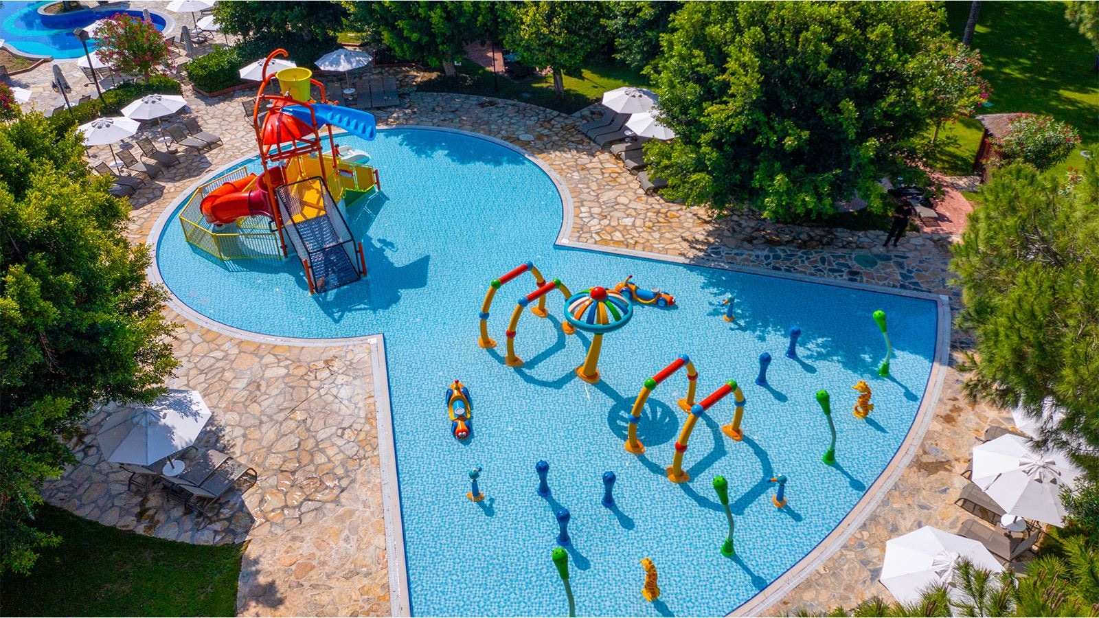pools-outdoor-childrens-pool