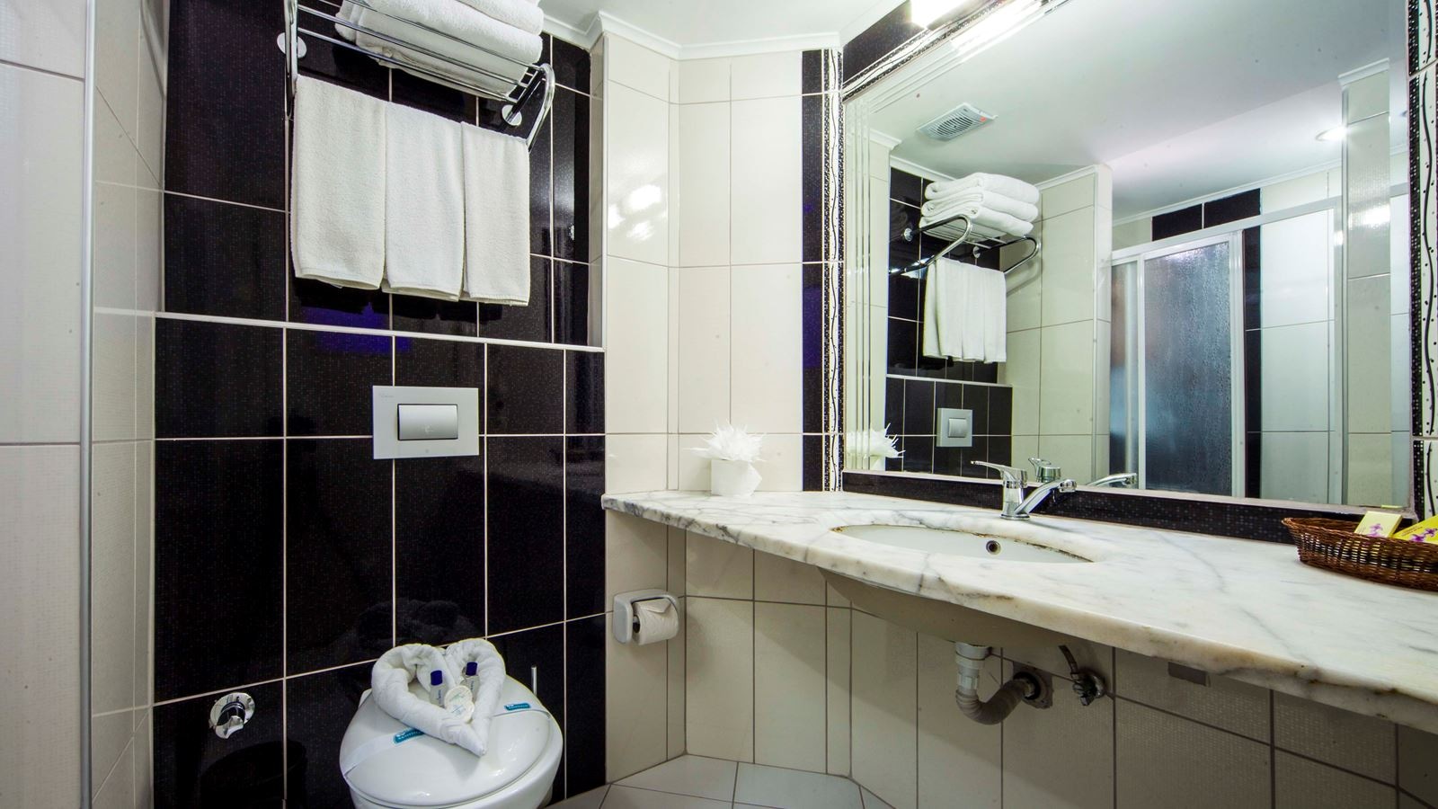 rooms-hotel-standard-room