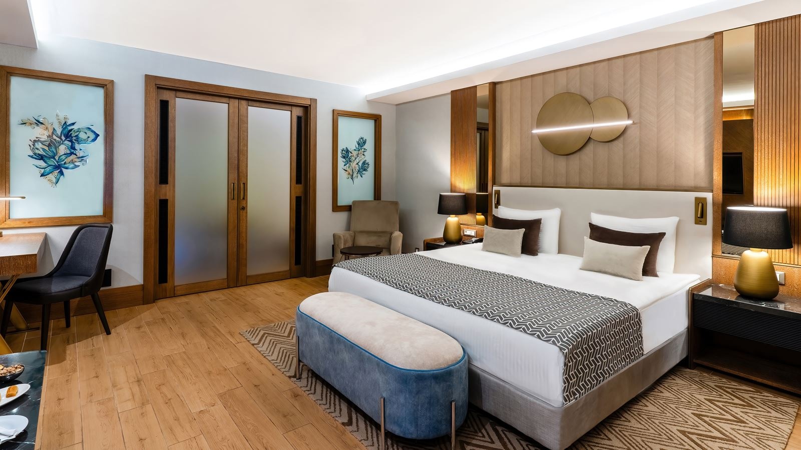 rooms-deluxe-superior-room-pool-acces