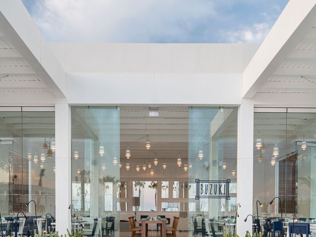 restaurants-buzuki-greek---fish-restaurant