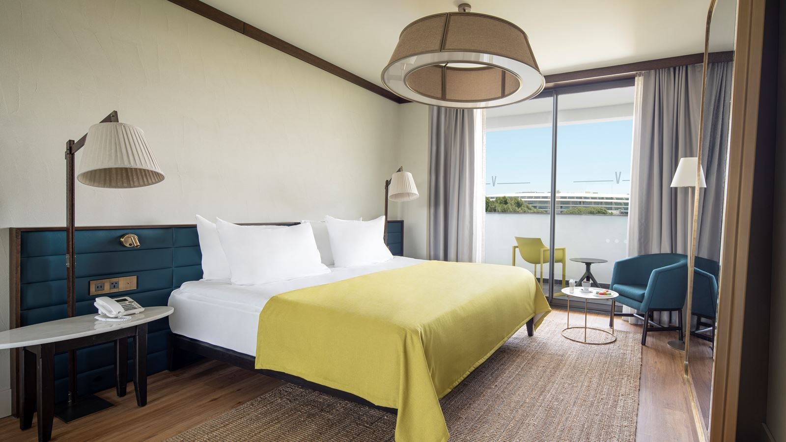 rooms-b-block-family-land