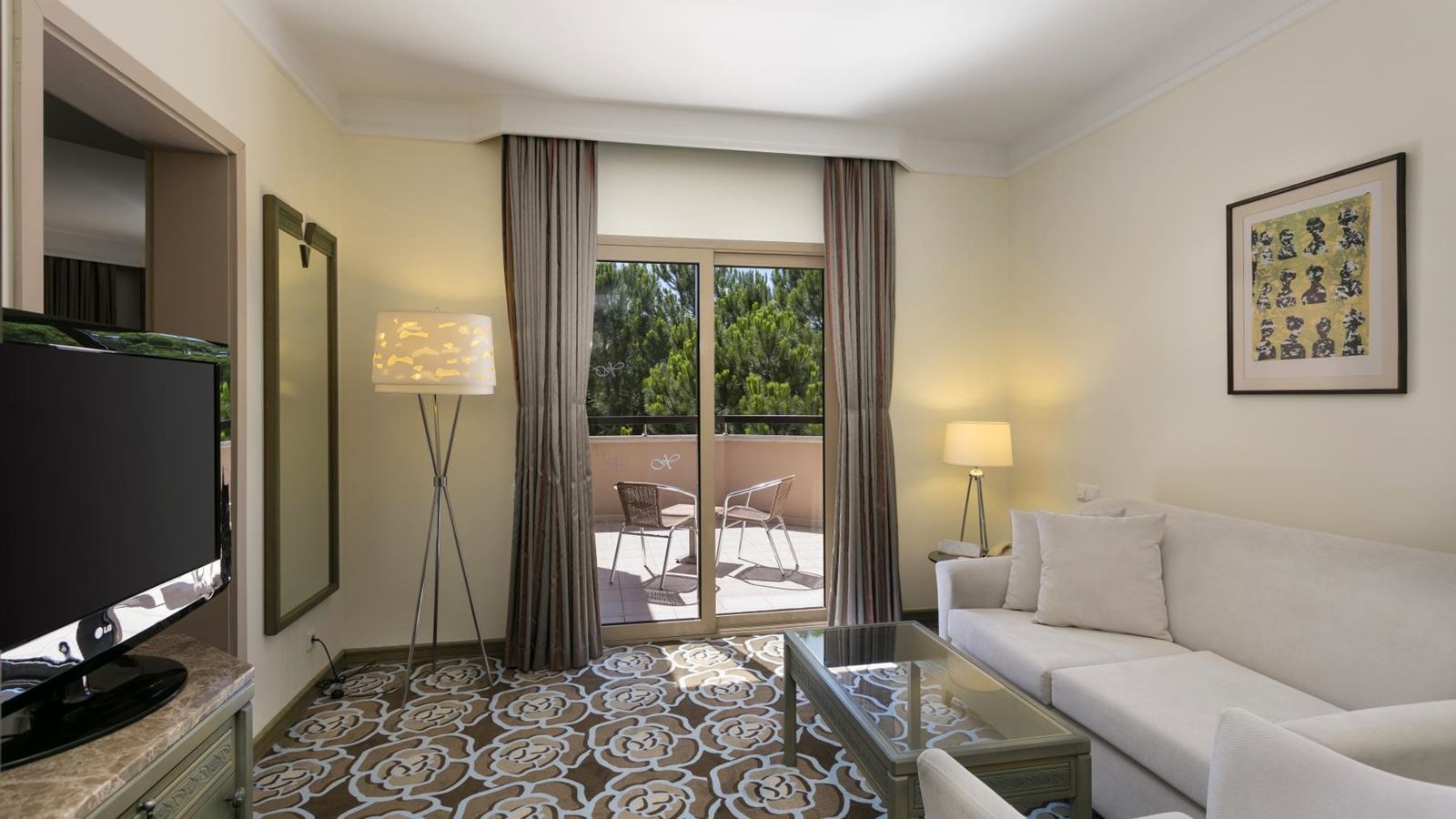 rooms-main-building-junior-suite-garden-view