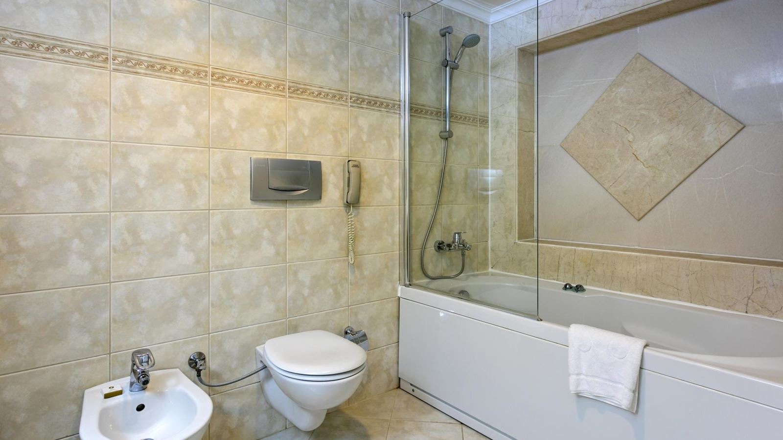 rooms-main-building-junior-suite-sea-view