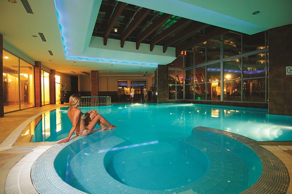 pools-indoor-pool