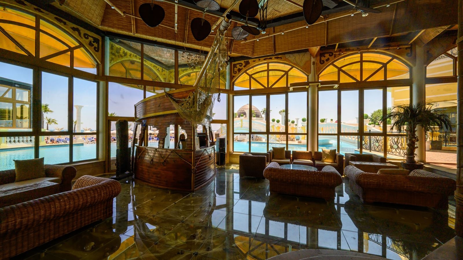 bars-lobby-bar-cleopatra