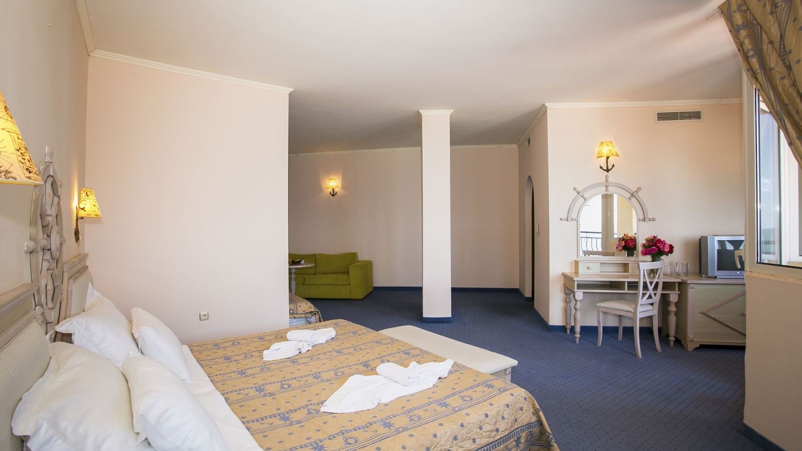 rooms-studio-park-view