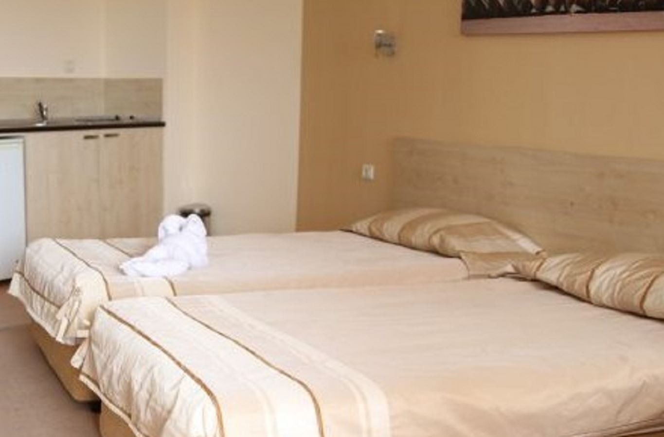 rooms-standard-studio-balcony-or-terrace